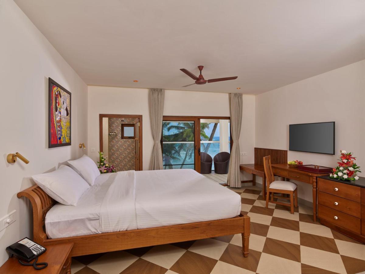 Rockholm At The Light House Beach Kovalam Extérieur photo