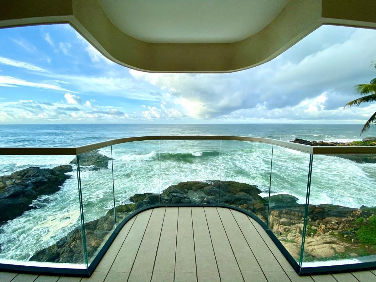 Rockholm At The Light House Beach Kovalam Extérieur photo